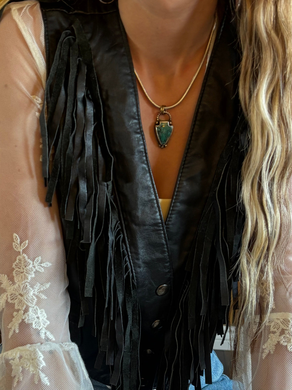 Wayward Arrow Necklace